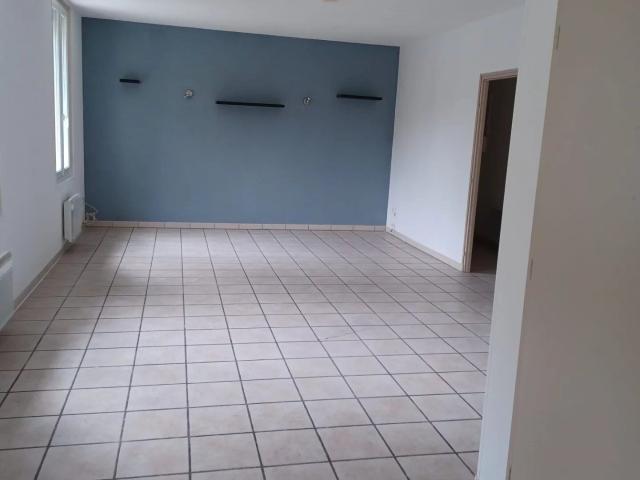 Location Appartement 4 pièces 89 m2 à Sorèze