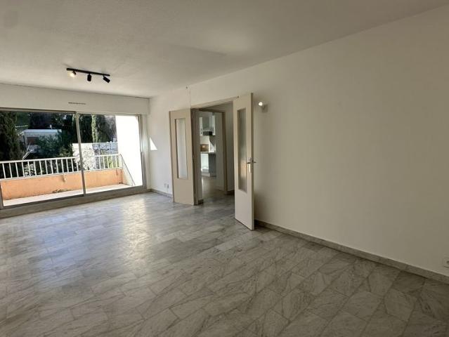 Location Appartement 4 pièces 89m² MONTPELLIER 34090