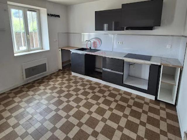Location Appartement 4 pièces 93.06 m2 Evenos