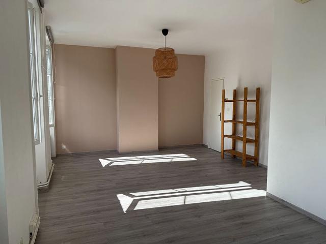 Location appartement 4 pièces, 93.24m², Carcassonne