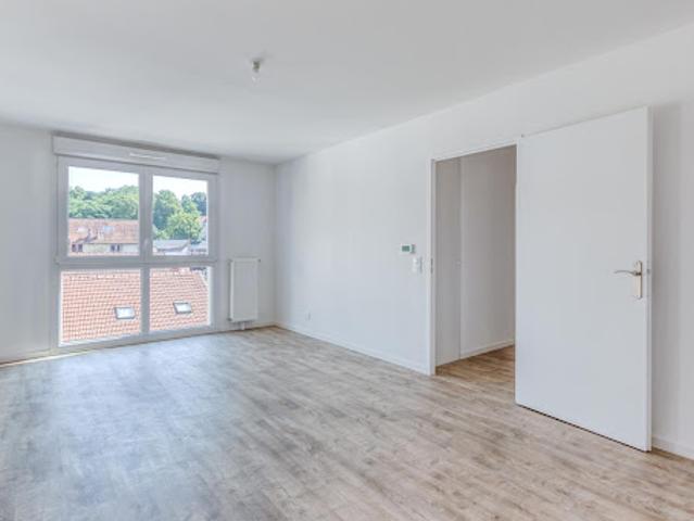 Location Appartement 4 pièces 93 m2 Corbeil Essonnes