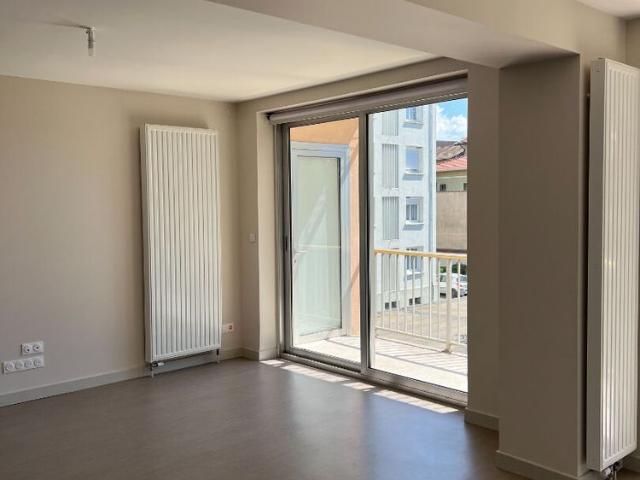 Location Appartement 4 pièces 93m²