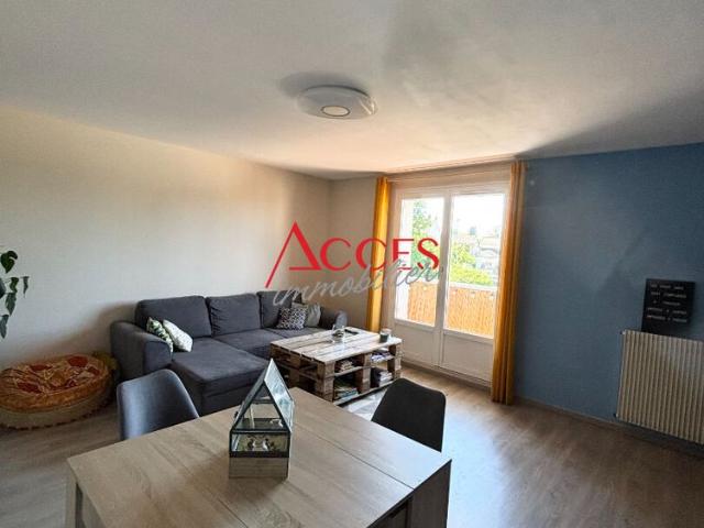 Location Appartement 4 pièces 93m²