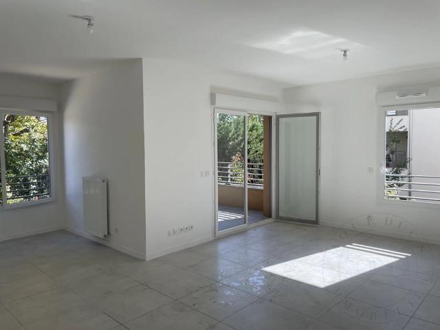 Location Appartement 4 pièces 93m² CHAPONOST 69630