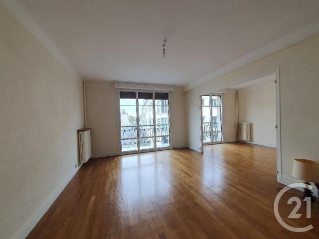 Location Appartement 4 pièces 93m² FONTAINEBLEAU 77300