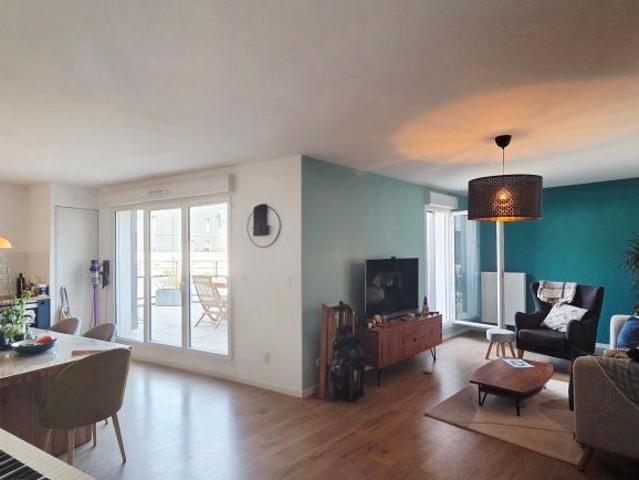 Location Appartement 4 pièces 93m² ORLEANS 45000
