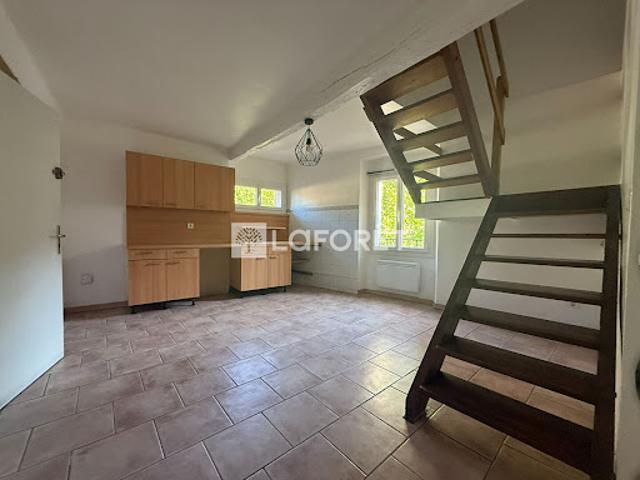 Location Appartement 4 pièces 90.75 m2 Bargemon