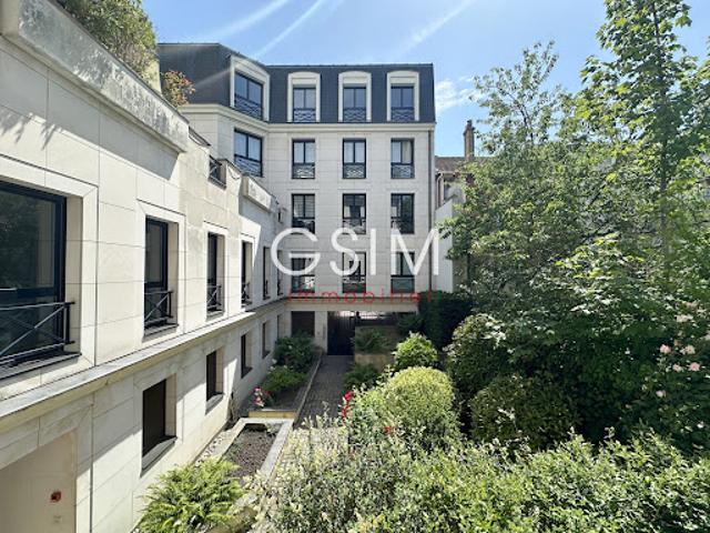 Location Appartement 4 pièces 90 m2 Garches
