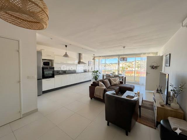 Location Appartement 4 pièces 90 m2 Marseille 16ème