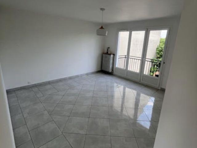 Location Appartement 4 pièces 90 m2 Montfermeil