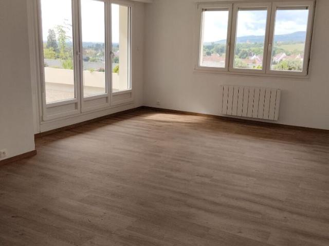 Location Appartement 4 pièces 90m²