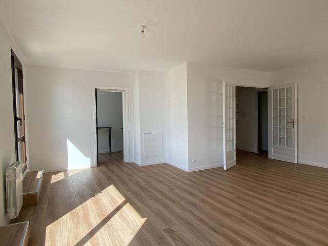 Location Appartement 4 pièces 90m² CESSON SEVIGNE 35510