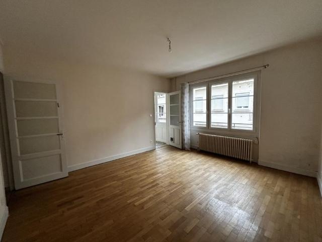 Location Appartement 4 pièces 90m² LE CREUSOT 71200
