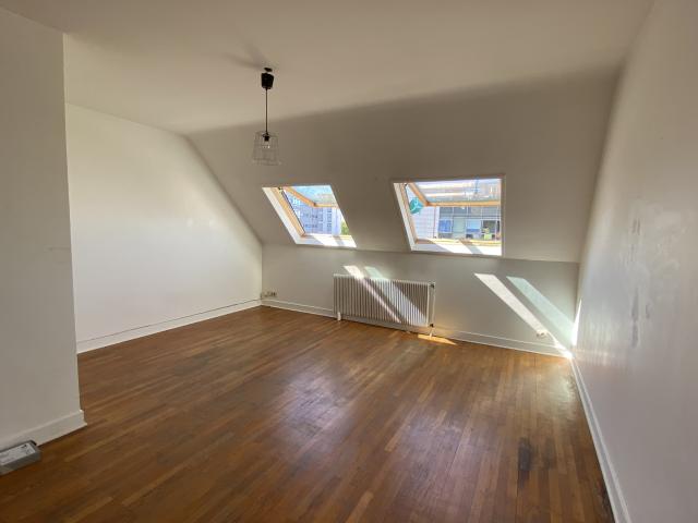 Location Appartement 4 pièces 90m² LYON 8ème