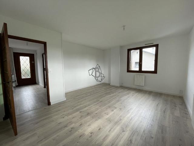 Location Appartement 4 pièces 90m² REQUISTA 12170