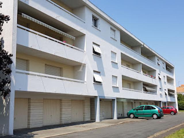 Location Appartement 4 pièces 91.51 m2 Rochefort