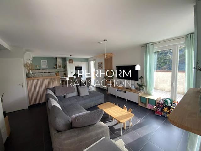 Location Appartement 4 pièces 91.97 m2 Saint Ismier