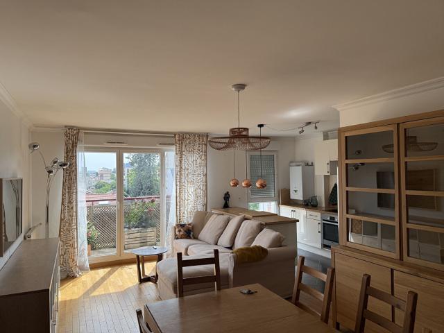 location appartement 4 pièces, 91.00m², romainville