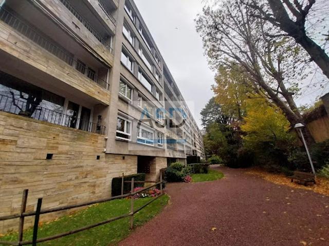 Location Appartement 4 pièces 91 m2 Lille