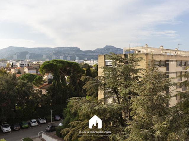 Location Appartement 4 pièces 91 m2 Marseille 8ème