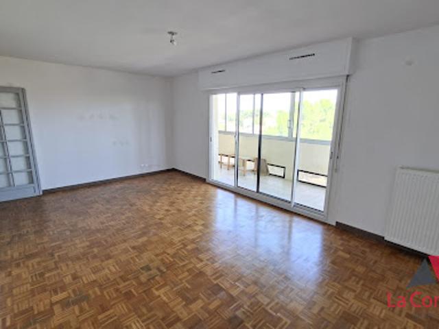 Location Appartement 4 pièces 91 m2 Marseille 9ème