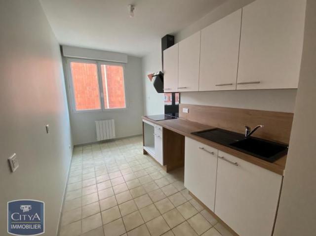 Location Appartement 4 pièces 91m² BEAUVAIS 60000