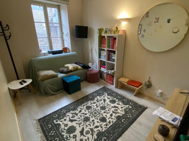 Location Appartement 4 pièces 91m² BESANCON 25000