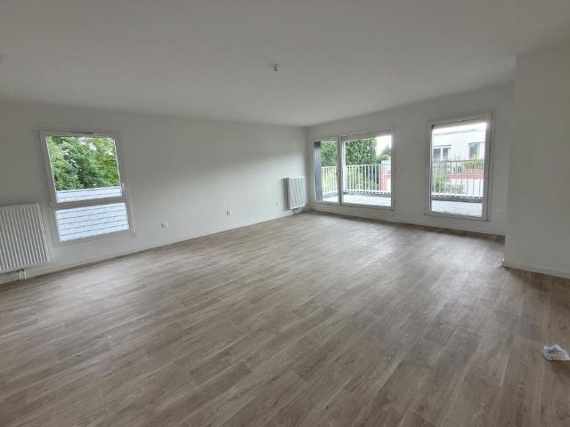 Location Appartement 4 pièces 91m² LOOS 59120