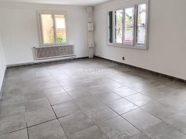 Location Appartement 4 pièces 91m² MONTPELLIER 34000