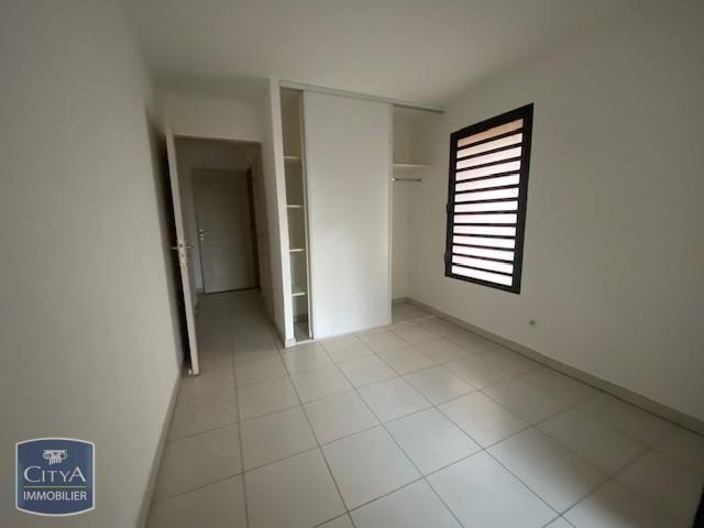 Location Appartement 4 pièces 91m² ST PAUL 97460