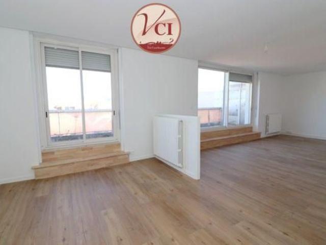Location Appartement 4 pièces 91m² VICHY 03200