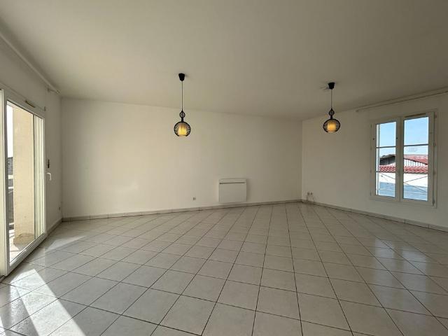 Location appartement 4 pièces, 92.47m², Jonzac