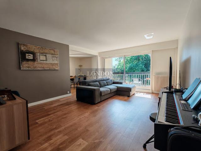 Location Appartement 4 pièces 92.57 m2 Versailles