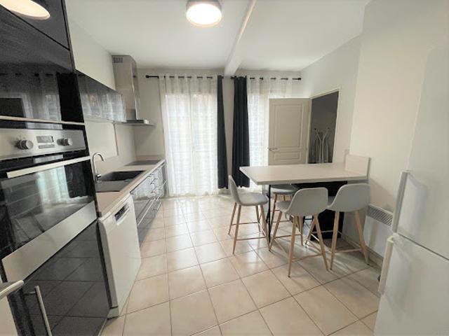 Location Appartement 4 pièces 92.35 m2 Troyes
