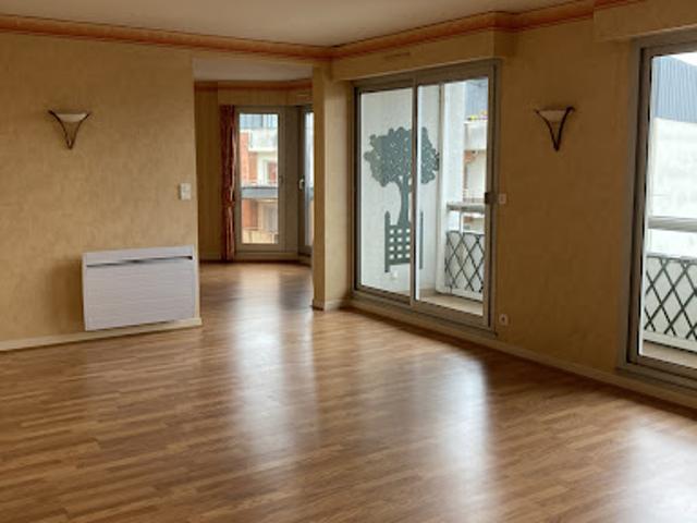Location Appartement 4 pièces 92 m2 Vierzon