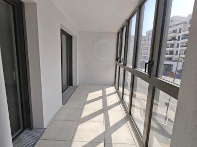 Location Appartement 4 pièces 92 m2 Colombes