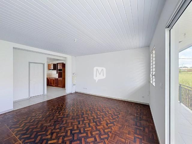 Location Appartement 4 pièces 92m² CAYENNE 97300