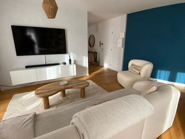 Location Appartement 4 pièces 92m² BOURG DE PEAGE 26300