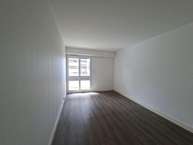 Location Appartement 4 pièces 92m² PESSAC 33600