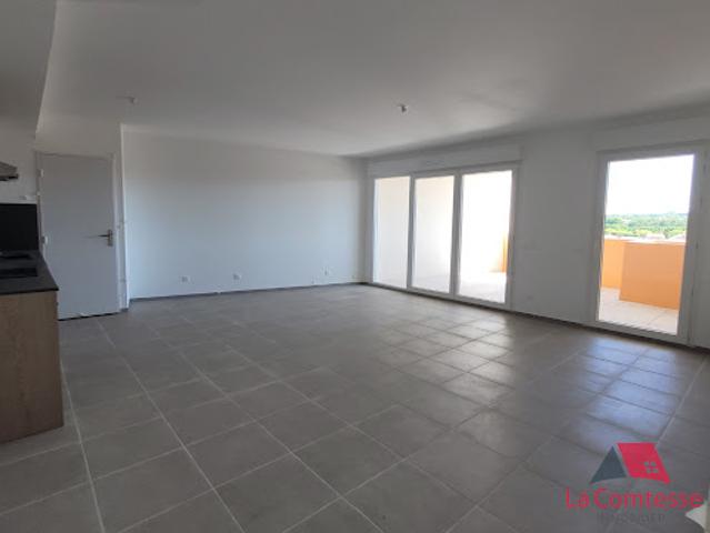 Location Appartement 4 pièces 97.46 m2 Istres