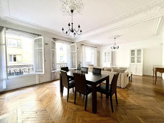 Location Appartement 4 pièces 97.23 m2 Paris 16ème