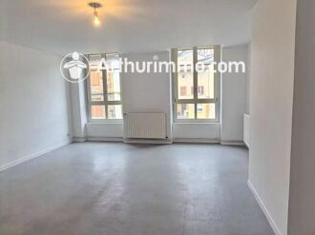 Location Appartement 4 pièces 97 m2 à Saint Forgeux