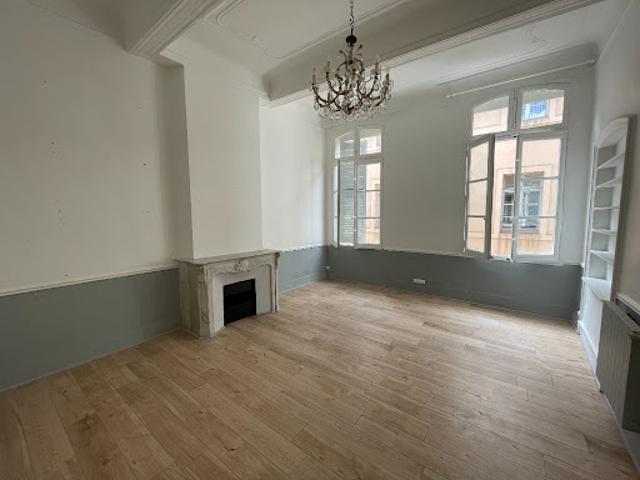 Location Appartement 4 pièces 97 m2 Aix en Provence