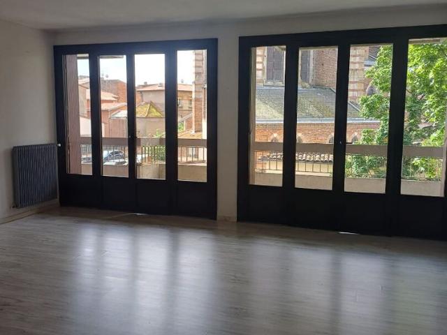 Location Appartement 4 pièces 97m²