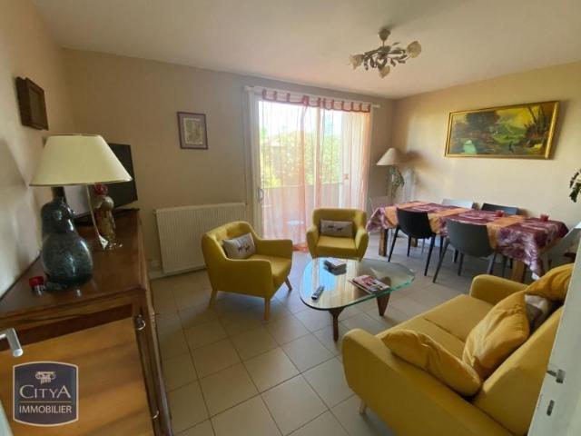 Location Appartement 4 pièces 97m² AGEN 47000