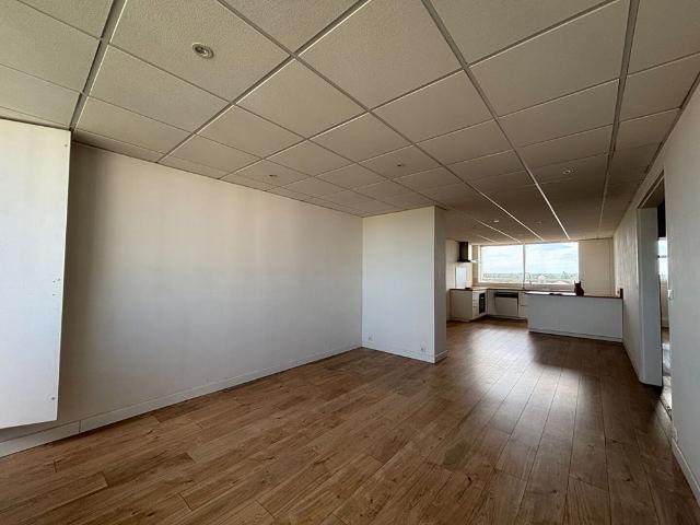 Location appartement 4 pièces, 94.00m², Angers