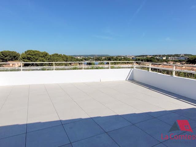 Location Appartement 4 pièces 94.01 m2 Istres