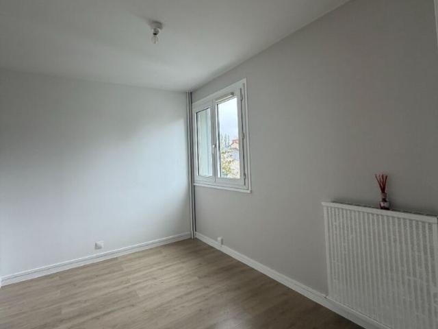 Location Appartement 4 pièces 94m²