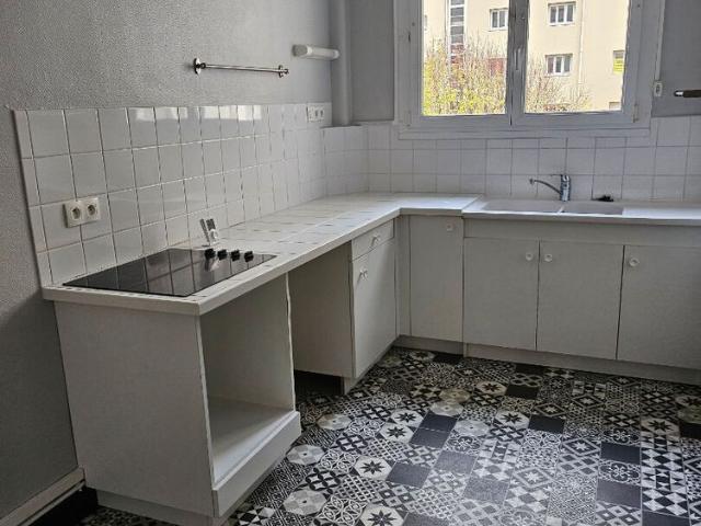 Location Appartement 4 pièces 95m² BESANCON 25000
