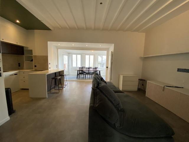Location Appartement 4 pièces 95m² STE FOY LES LYON 69110